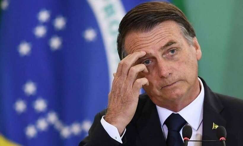 Bolsonaro diz que pretende revogar lei que obriga vacinação contra covid-19