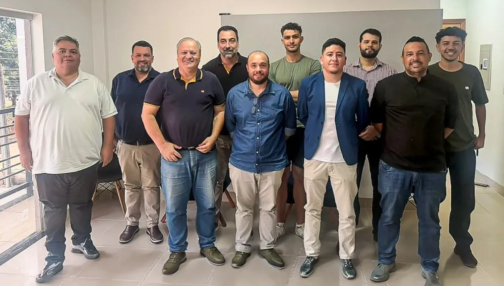 Profissionais reunidos na assembleia que fundou a ARFOC-MS, em Campo Grande. Foto: Divulgação/ARFOC-MS